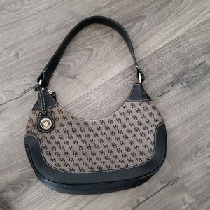 Dooney & Bourke Purse